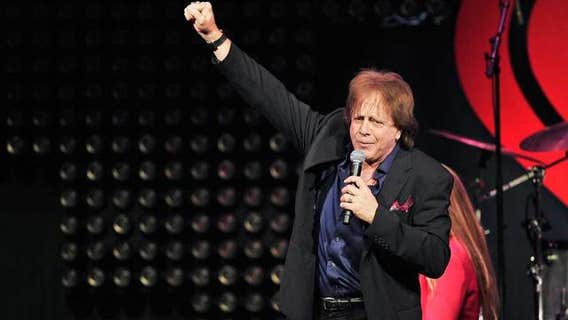 Singer, songwriter Eddie Money dead at 70, family says