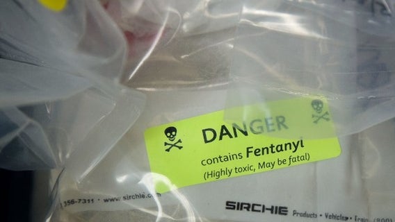7 hospitalized, including 4 CHP officers, after possible fentanyl exposure