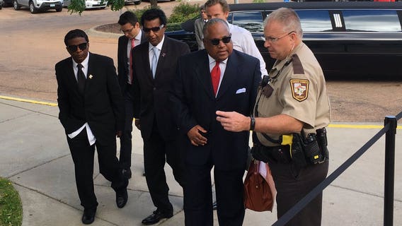 Judge in no rush to resolve heirship claims to Prince estate