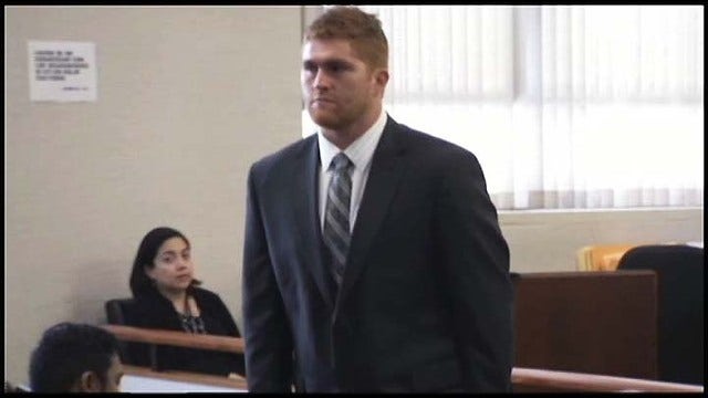 49er Bruce Miller pleads not guilty to smashing ex-fiancee's phone