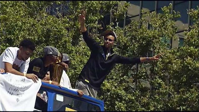 Massive crowd gathers in Oakland to celebrate Warriors NBA title