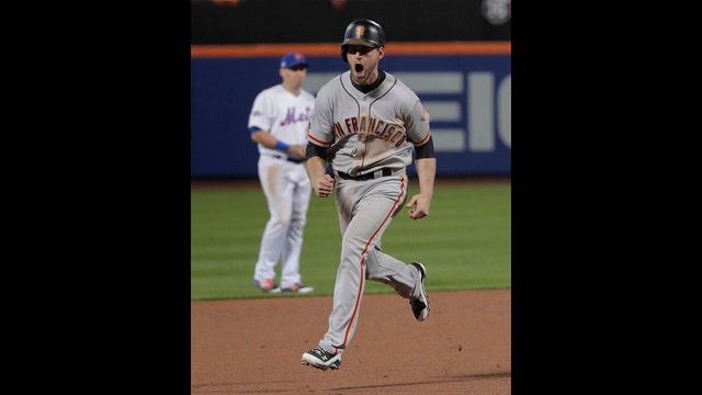Bumgarner, Gillaspie lead Giants over Mets 3-0; Cubs next