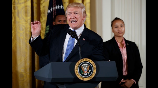 Trump appears to advocate rough police treatment of suspects