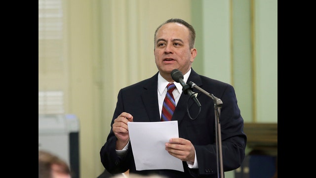 Top California state lawmaker won't run amid allegations