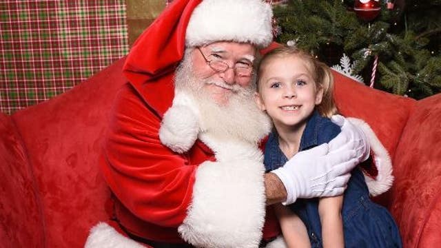 Santa knows sign language, shares special bond with deaf girl every year at Christmas