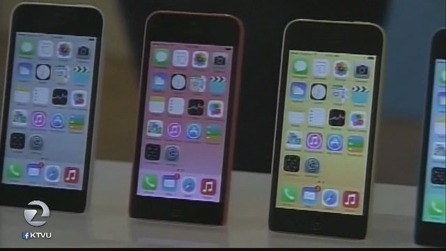 Apple reports iPhone sales down, 1st revenue drop since 2003