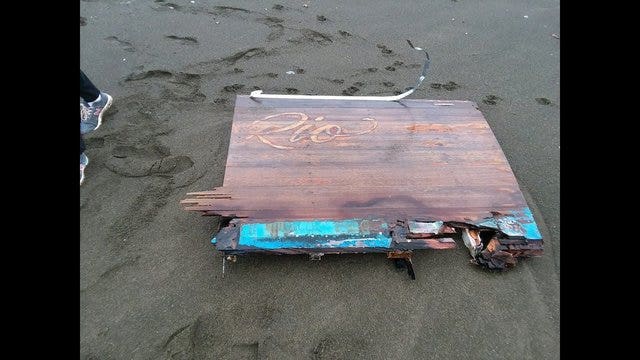 USCG searching off coast of Pacifica after finding pieces of a wooden boat, shoes and clothes