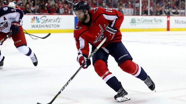 From disappointment to pure joy: Young Capitals fan gets puck from hockey player on 3rd try