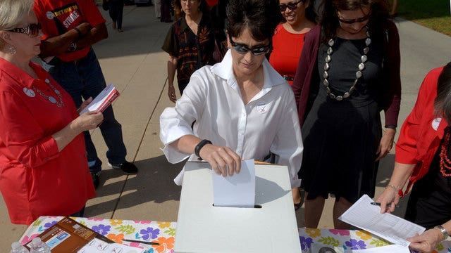 Cal State faculty to vote on major strike over contract