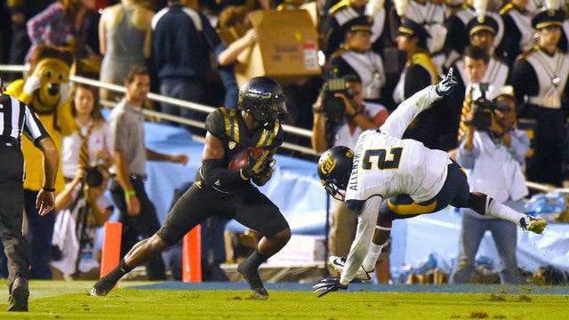 Rosen leads UCLA past No. 20 California, 40-24
