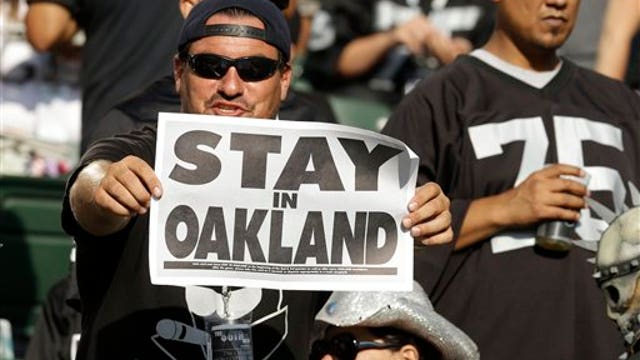 IMAGES: The sights of the Raiders preseason game