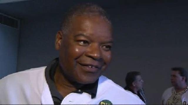 Former A's star Dave Henderson dies at 57