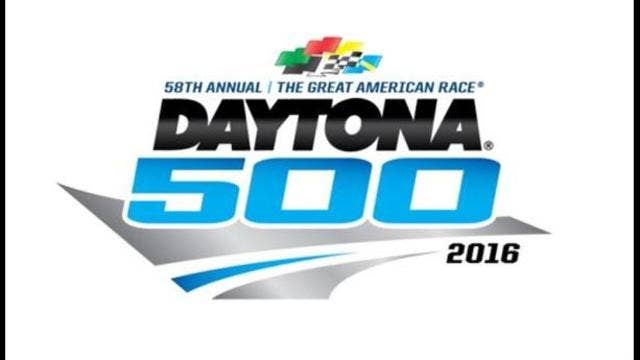 Denny Hamlin wins Daytona 500, edging Martin Truex Jr. in closest finish in race history