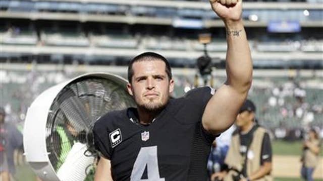 Raiders' Derek Carr says leg surgery 'couldn't have gone better!'