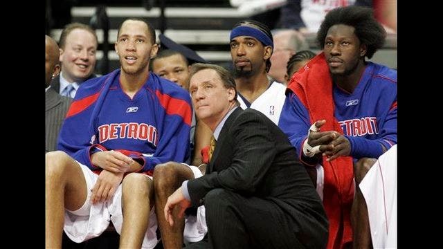 Minnesota Timberwolves coach Flip Saunders dies of cancer