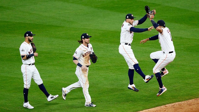 Astros get first ever Series victory at home