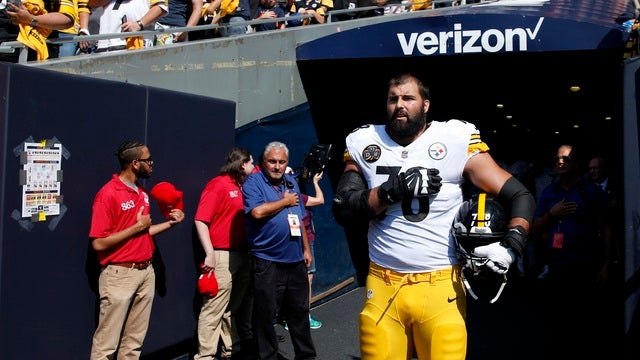 Steelers' Alejandro Villanueva on standing for anthem: 'I made my teammates look bad'