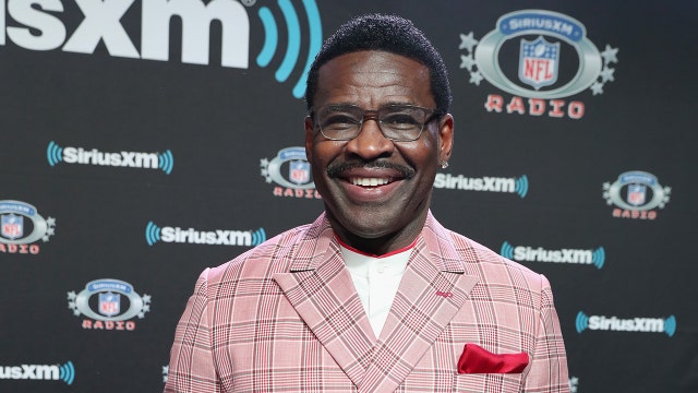 Michael Irvin announces he is cancer-free after scare