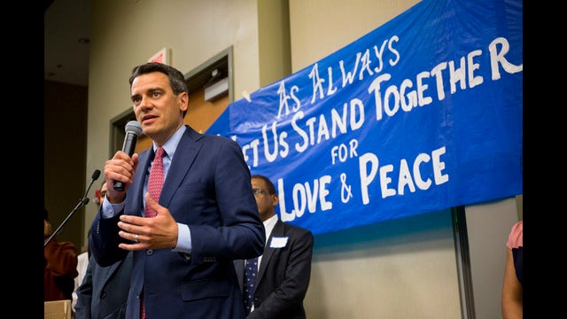 US Rep. Yoder urges Sessions to halt separation of families