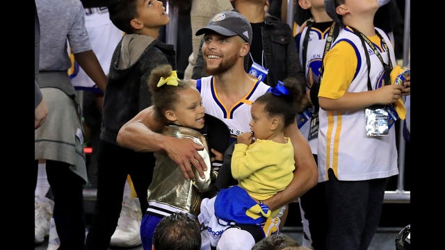 Riley Curry's dance moves go viral in Warriors final preseason game (Video)