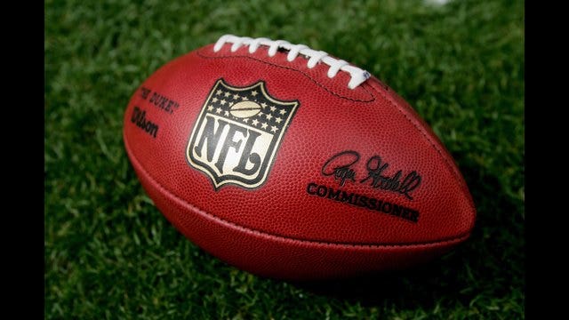 Federal appeals court reinstates players' lawsuit claiming NFL recklessly gave them painkillers