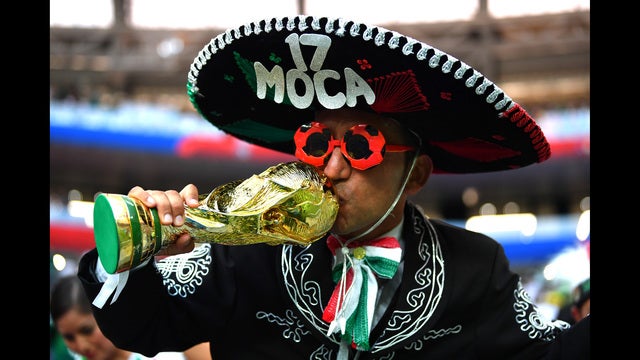 Mexico stuns Germany, 1-0, in World Cup upset