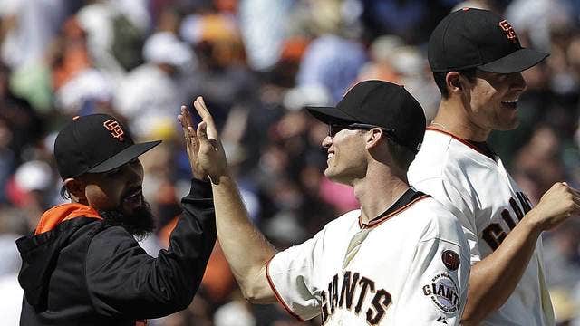 Tomlinson hits grand slam for 1st MLB HR as Giants beat Cubs