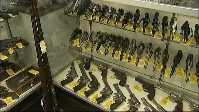 Retired justice urges repeal of Second Amendment