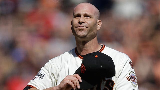 Hudson wraps career as Dodgers beat Giants 3-2