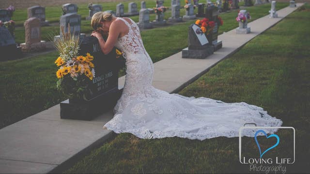 Bride mourns fiance in wedding day photo shoot