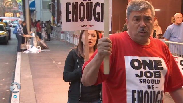 Oakland Marriott workers reach tentative agreement, will end strike Saturday