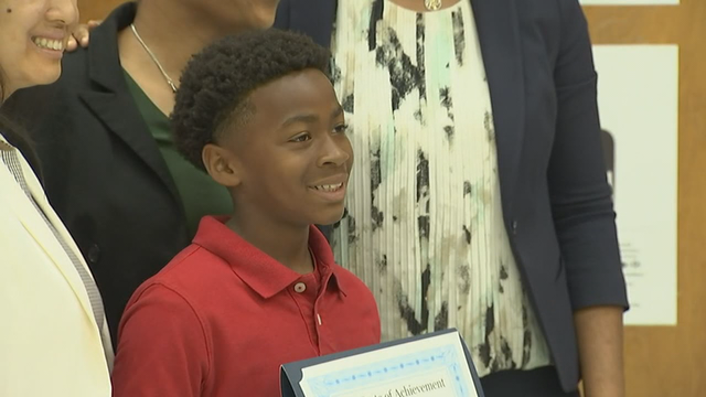 Oakland 5th grader receives praise and $1,500 for 6 years of perfect attendance