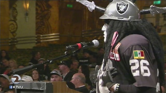 Passionate Raiders fans jam NFL town hall meeting