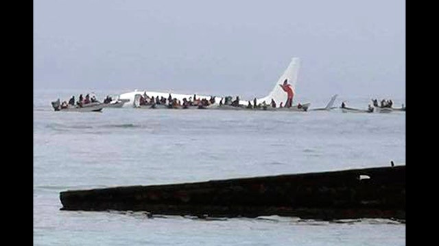 Everybody on plane survives crash landing in Pacific lagoon