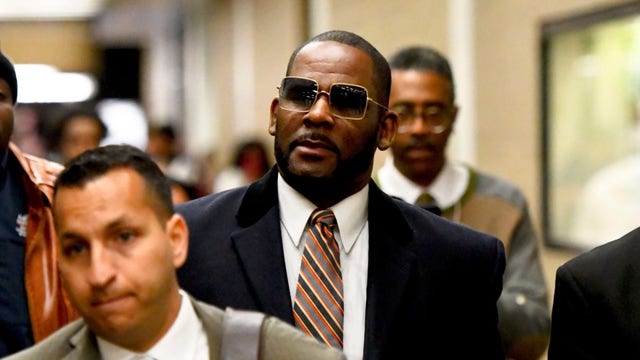 R. Kelly charged with 11 new sex-related crimes in Chicago