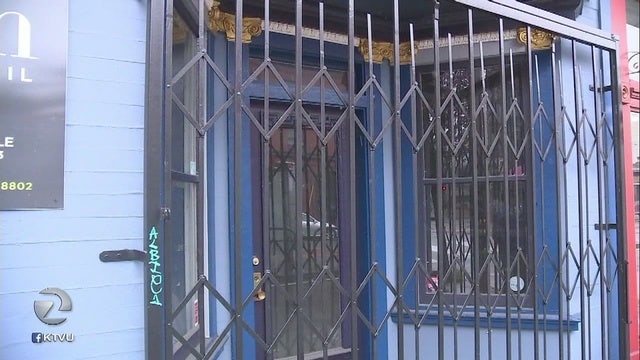 Ordinance requiring property owners to register, pay for vacant storefronts takes effect