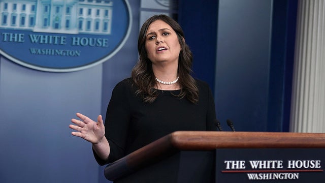 Sarah Huckabee Sanders told to leave Virginia restaurant