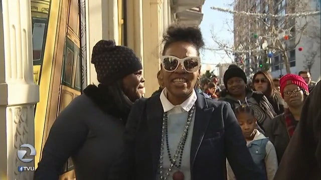 Sleepless night for some lucky Curry pop-up ticket holders, others disappointed