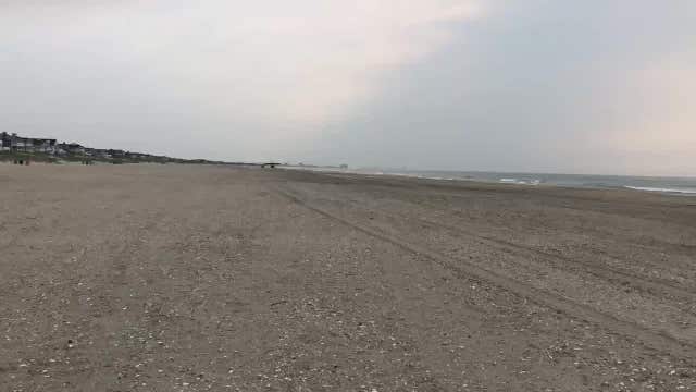 Small plane makes emergency landing on Ocean City, NJ beach