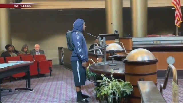 'Best not lose the A's:' Raiders' Marshawn Lynch implores Oakland City Council