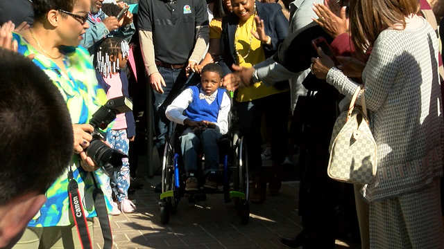 7-year-old boy with rare disorder to meet Warriors' Steph Curry