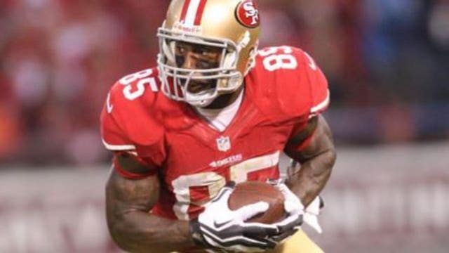 49ers trade TE Vernon Davis