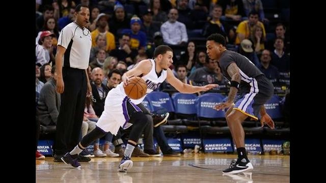 Warriors run NBA-record start to 18-0, beat Kings 120-101