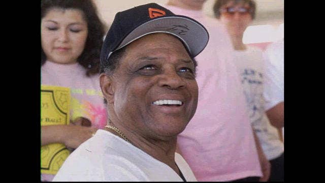 Cable car to be dedicated to Willie Mays