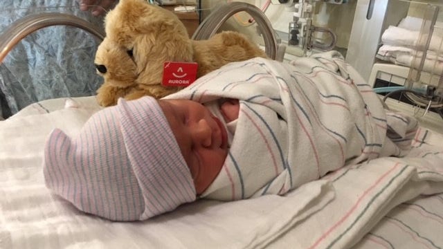 Oakland police officer saves newborn baby's life
