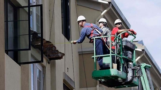 Gov. Brown signs balcony inspection law following deadly Berkeley collapse