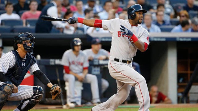 Giants acquire OF De Aza in trade with Red Sox