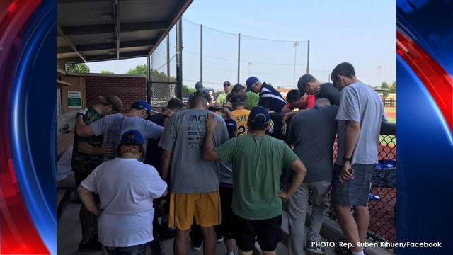 Democrats pray for Republican colleagues after Congressional baseball practice shooting