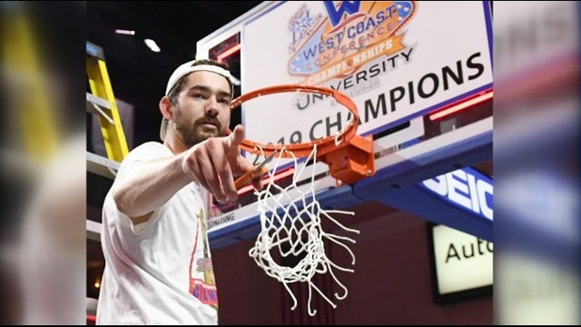 Saint Mary's to face defending champion Villanova in first-round of NCAA tournament