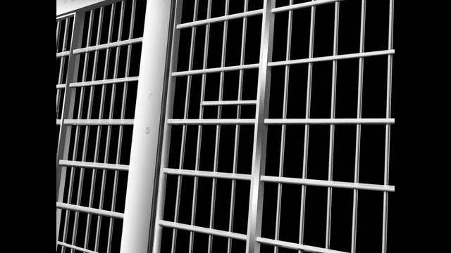 California lawmakers look to free older and younger inmates